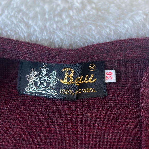 Vintage Beau 100% Wool Perfect Condition Cardigan - Picture 2 of 3